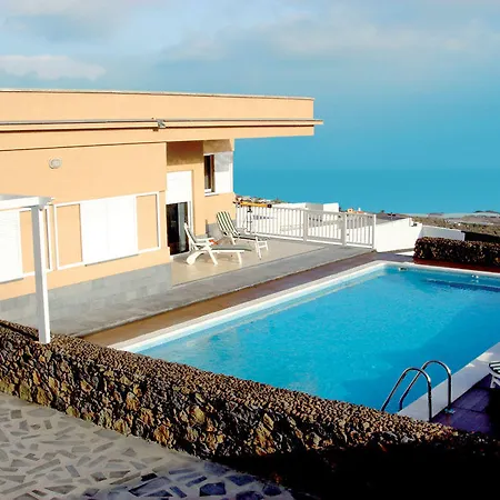 Holiday home La Hiedra Frontera